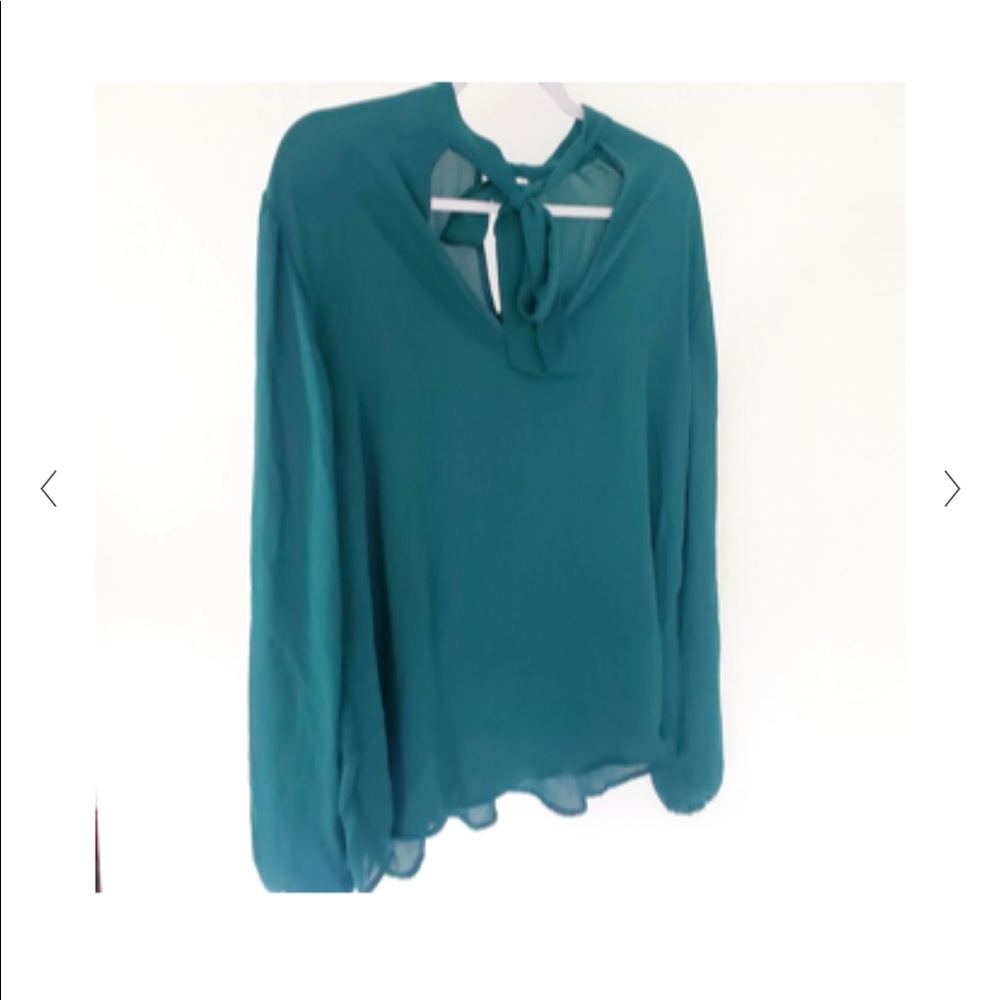 Torrid Front tie blouse size 2